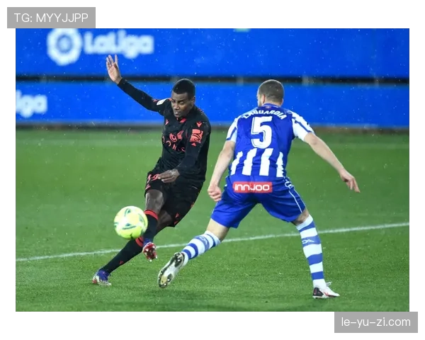 西蒙尼高压逼抢战术重塑攻防平衡，助力球队攻守兼备