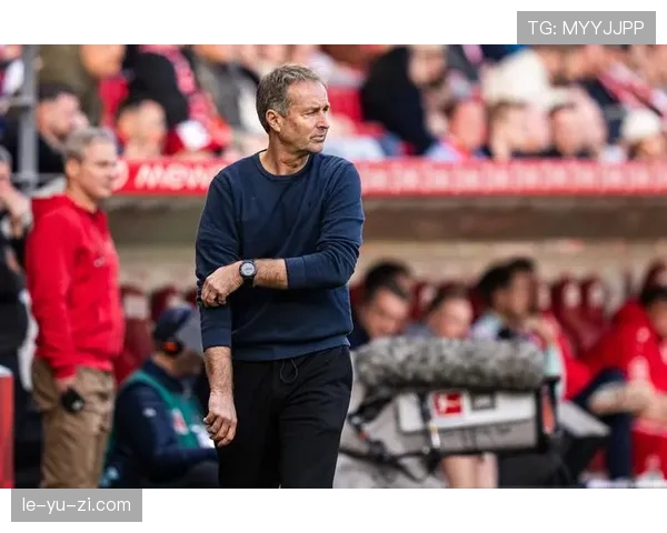 勒沃库森战术解析：高位逼抢与快速转换持续提升竞争力